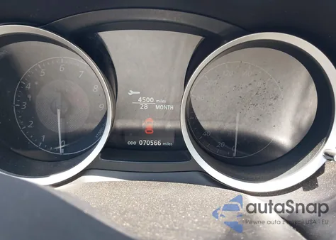 2015 Mitsubishi Lancer Evolution Gsr z USA, uszkodzony, nr VIN JA32W8FV3FU008103